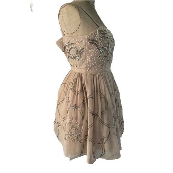 Needle and Thread Dress Hand Embellished Size 4 - Picture 3 of 11